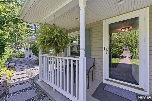 14 Birchwood Pass, West Milford, NJ 07480