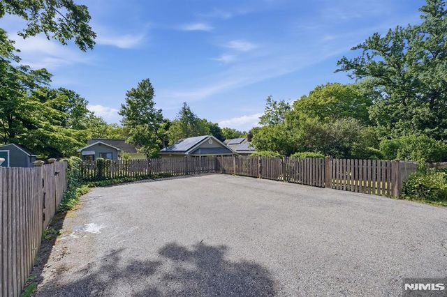 14 Birchwood Pass, West Milford, NJ 07480