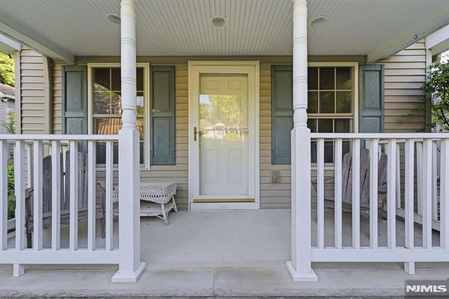 14 Birchwood Pass, West Milford, NJ 07480