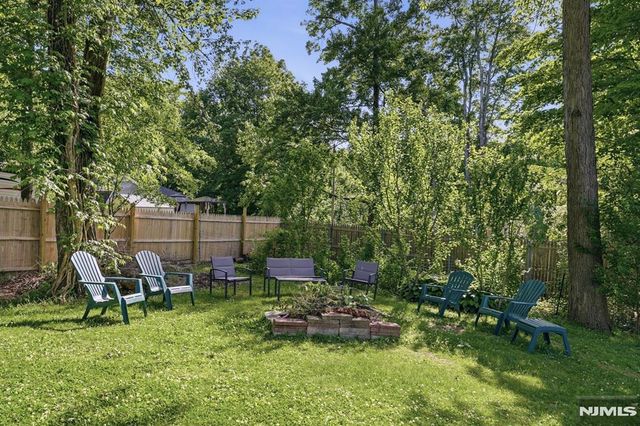 14 Birchwood Pass, West Milford, NJ 07480