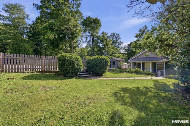 14 Birchwood Pass, West Milford, NJ 07480
