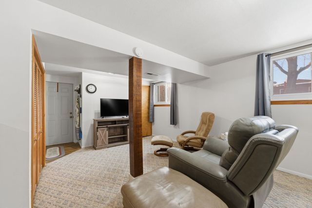 3326 S Elizabeth Ave, Wichita, KS 67217