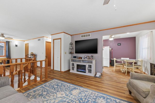 3326 S Elizabeth Ave, Wichita, KS 67217