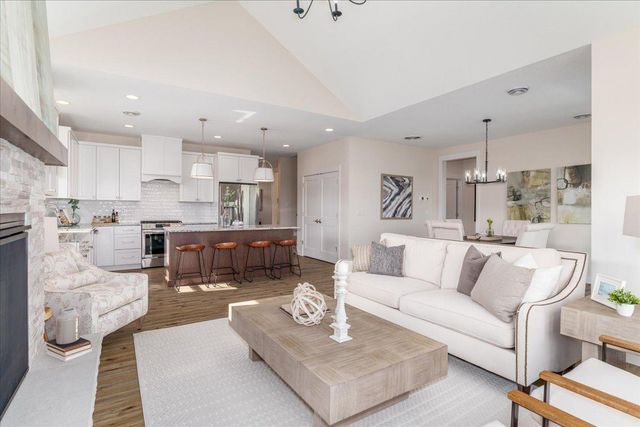 2484 Sydney Lane, Hudson, WI 54016