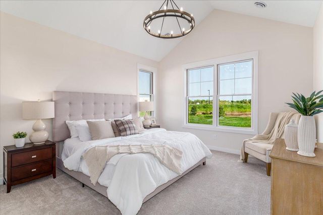 2484 Sydney Lane, Hudson, WI 54016