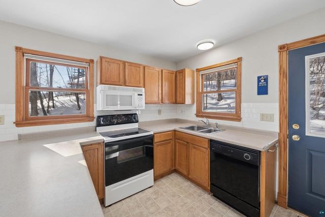 33 S 4th St, Bayfield, WI 54814