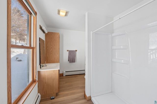 33 S 4th St, Bayfield, WI 54814