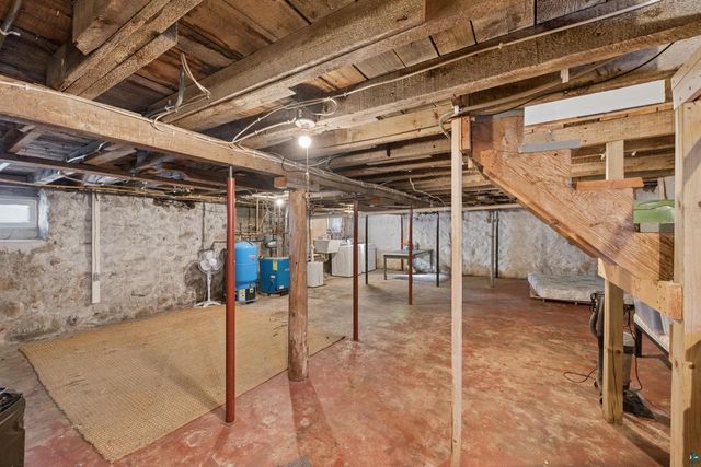 33 S 4th St, Bayfield, WI 54814