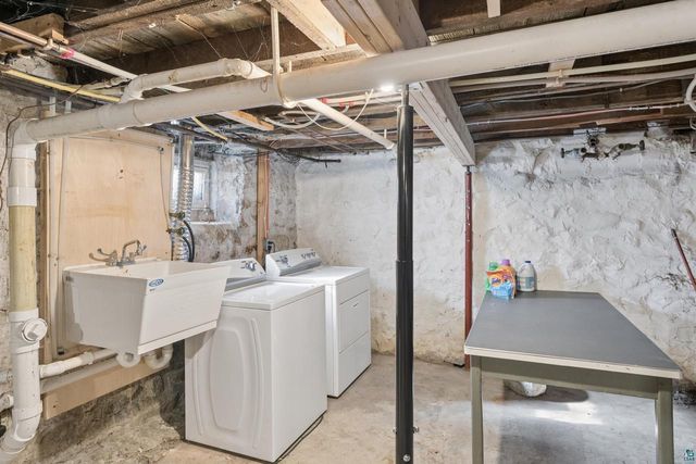 33 S 4th St, Bayfield, WI 54814