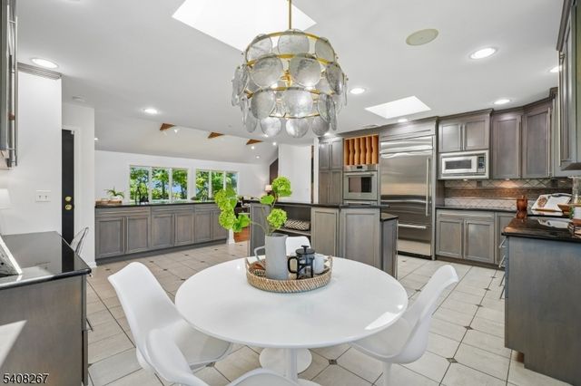 154 Brentwood Dr, South Orange Village Twp., NJ 07079