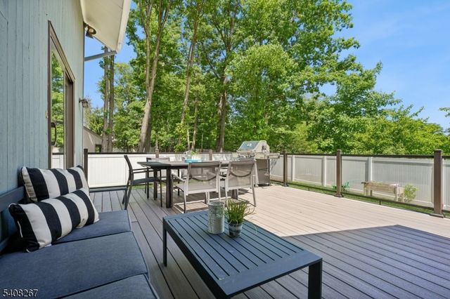 154 Brentwood Dr, South Orange Village Twp., NJ 07079