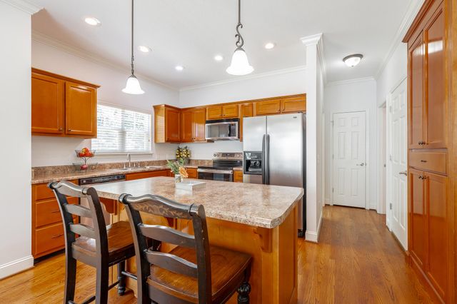 385 Olivia Lane, Soddy Daisy, TN 37379