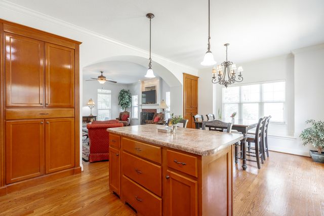 385 Olivia Lane, Soddy Daisy, TN 37379