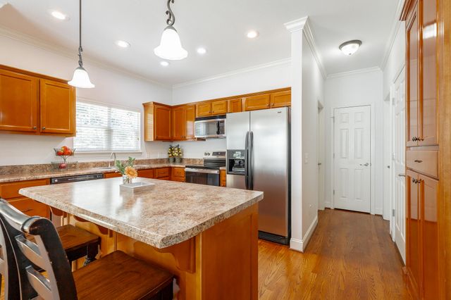 385 Olivia Lane, Soddy Daisy, TN 37379