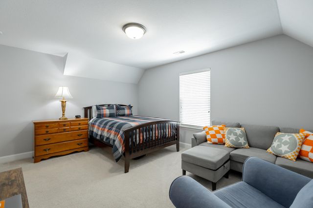 385 Olivia Lane, Soddy Daisy, TN 37379