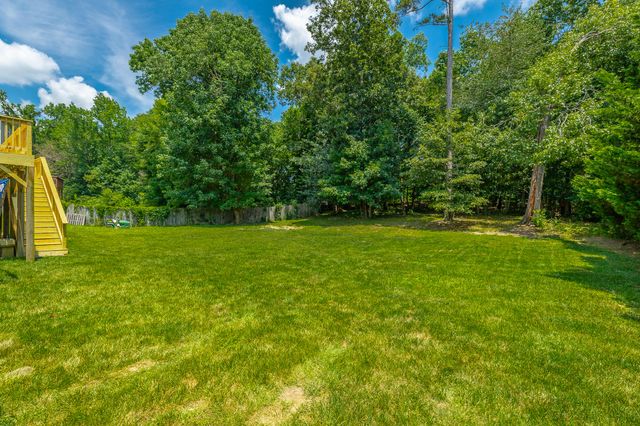 385 Olivia Lane, Soddy Daisy, TN 37379