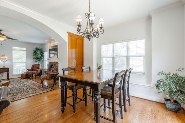 385 Olivia Lane, Soddy Daisy, TN 37379