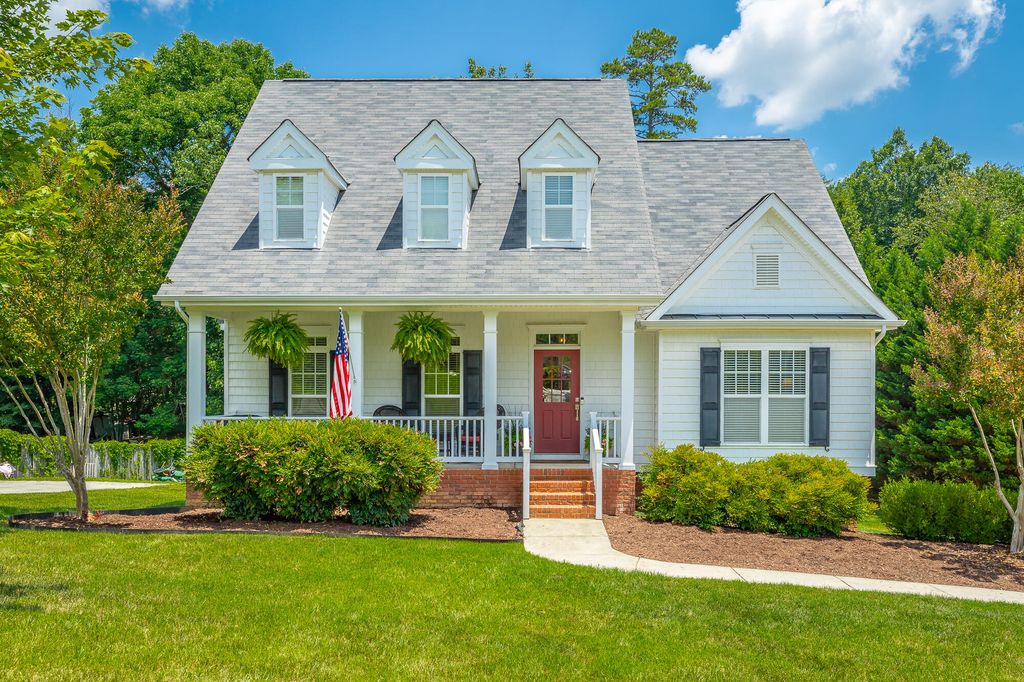 385 Olivia Lane, Soddy Daisy, TN 37379