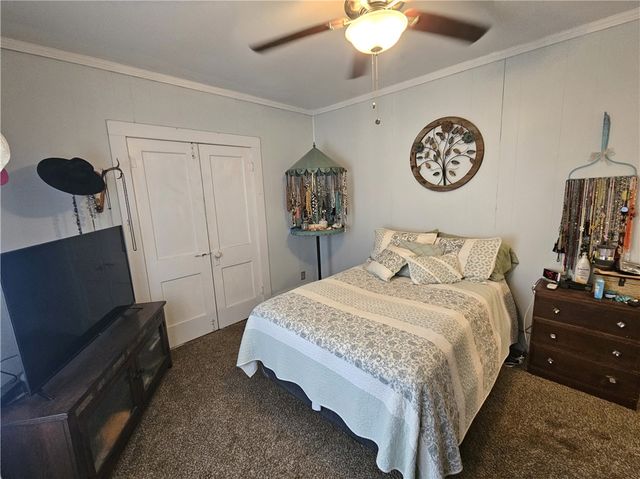 706 W Navasota Street, Groesbeck, TX 76642