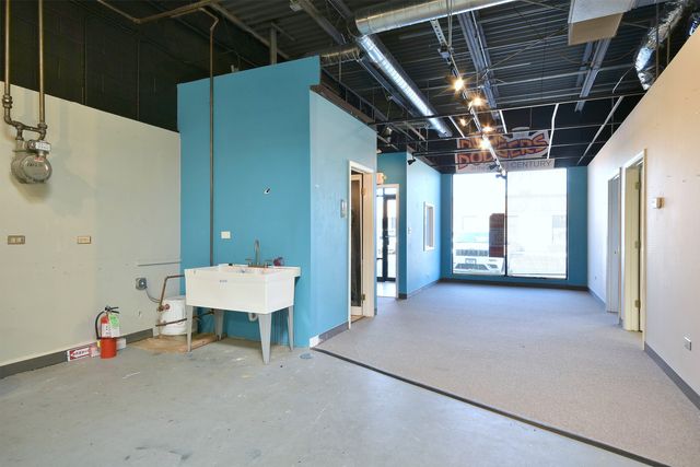 1242 REMINGTON Road B, Schaumburg, IL 60193