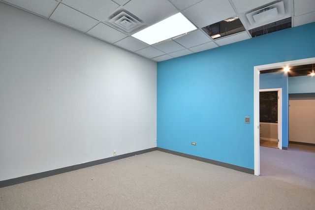 1242 REMINGTON Road B, Schaumburg, IL 60193