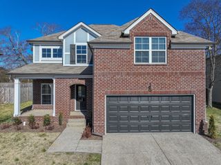 1029 Achiever Cir, Spring Hill, TN 37174
