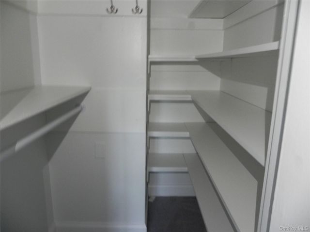 1 Consulate Drive 110, Tuckahoe, NY 10707