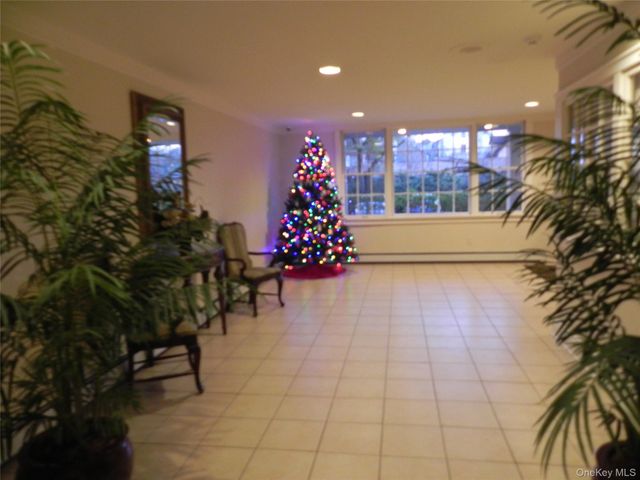 1 Consulate Drive 110, Tuckahoe, NY 10707