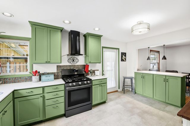 12666 Monterey Avenue S, Savage, MN 55378