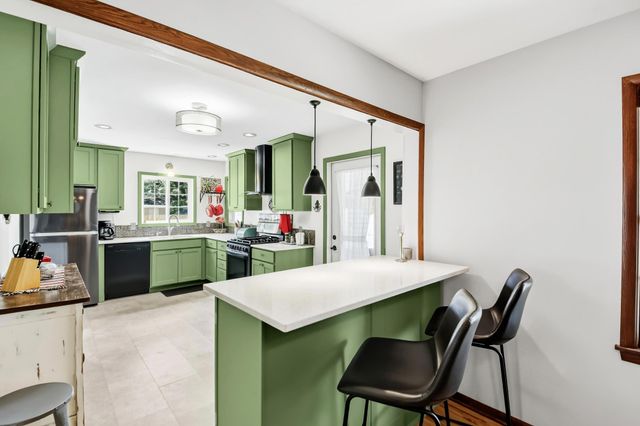 12666 Monterey Avenue S, Savage, MN 55378