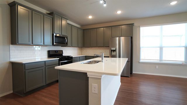 3211 Buffalo Creek Circle, Royse City, TX 75189