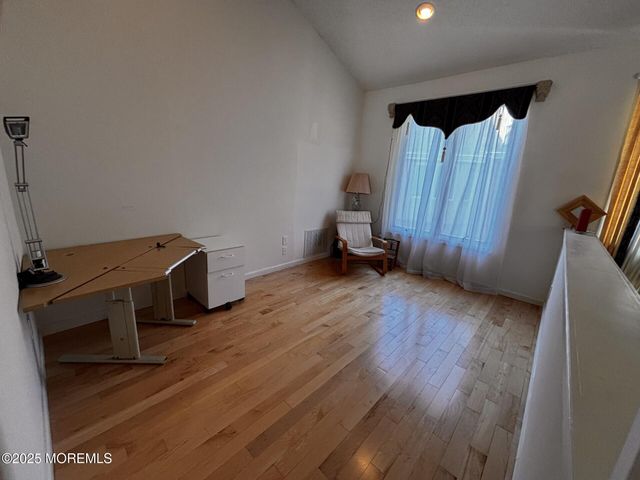 85 Mira Vista Court, Holmdel, NJ 07733