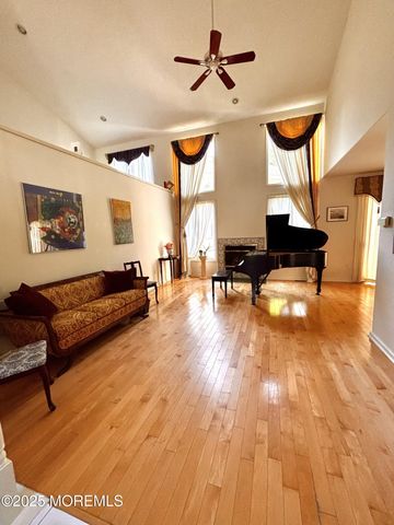 85 Mira Vista Court, Holmdel, NJ 07733