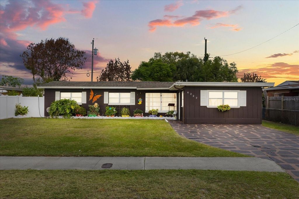 6227 LUZON DRIVE, Orlando, FL 32809