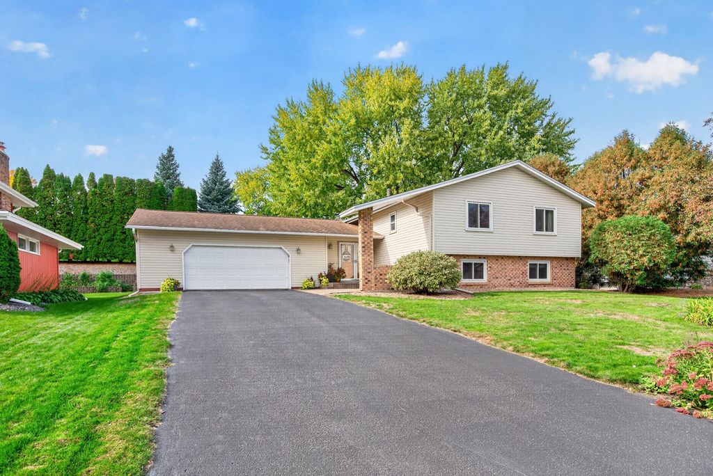 4409 Flag Avenue N, New Hope, MN 55428 — photo 2
