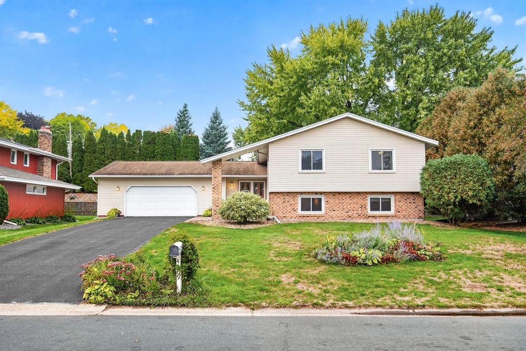 4409 Flag Avenue N, New Hope, MN 55428 — photo 4