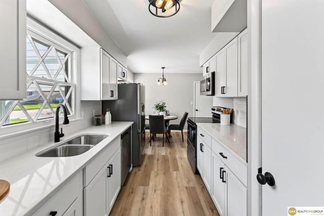 1307 Offutt Boulevard, Bellevue, NE 68145