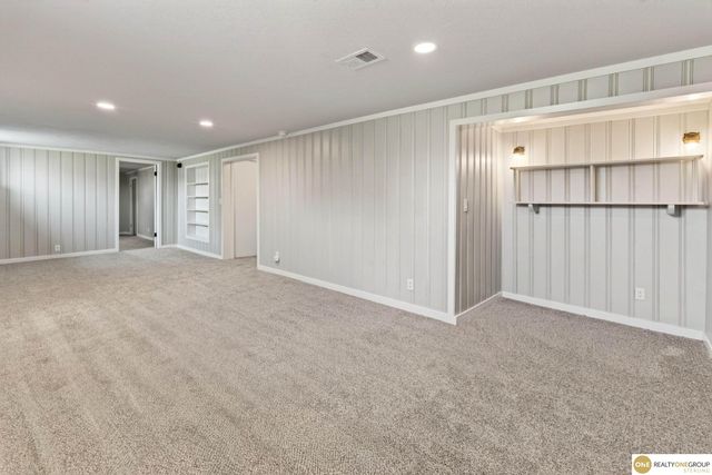 1307 Offutt Boulevard, Bellevue, NE 68145