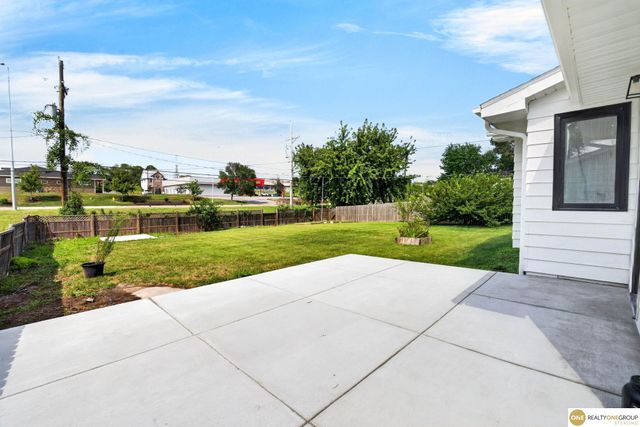 1307 Offutt Boulevard, Bellevue, NE 68145
