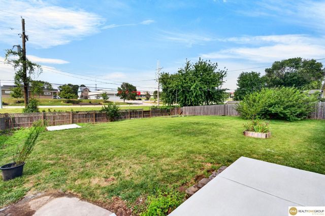 1307 Offutt Boulevard, Bellevue, NE 68145