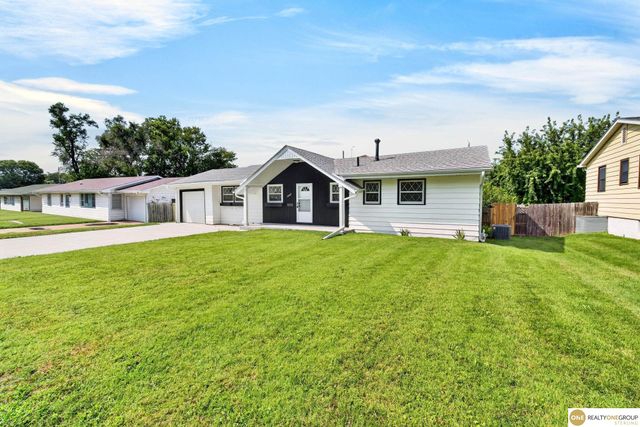 1307 Offutt Boulevard, Bellevue, NE 68145
