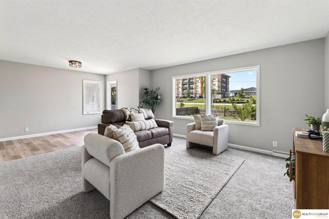 1307 Offutt Boulevard, Bellevue, NE 68145