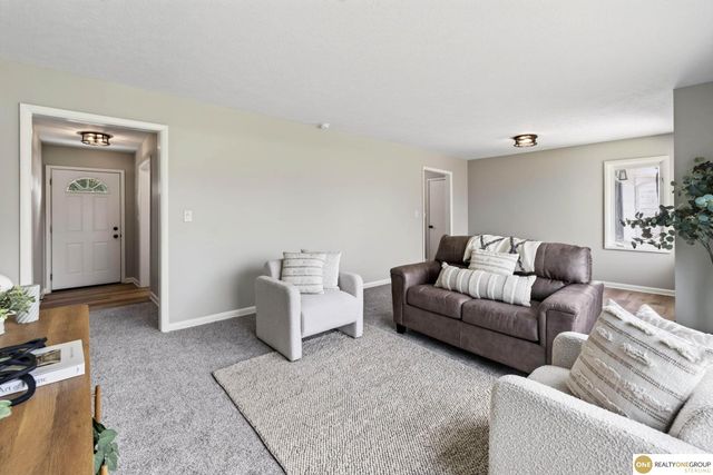 1307 Offutt Boulevard, Bellevue, NE 68145