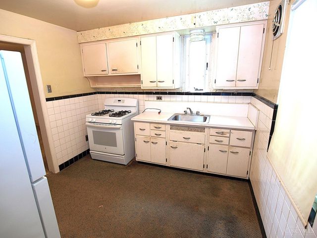 1646 Quebec Road, Cincinnati, OH 45205