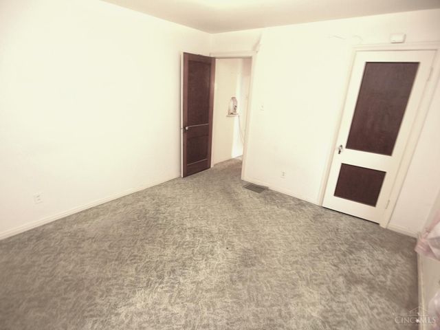 1646 Quebec Road, Cincinnati, OH 45205