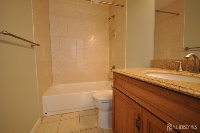 8020 tamarron Drive, Plainsboro, NJ 08536