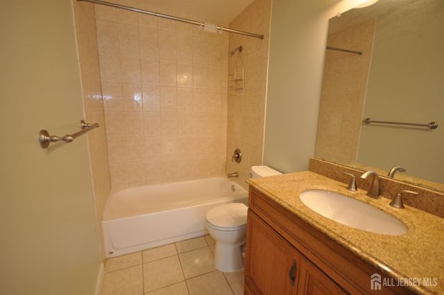 8020 tamarron Drive, Plainsboro, NJ 08536