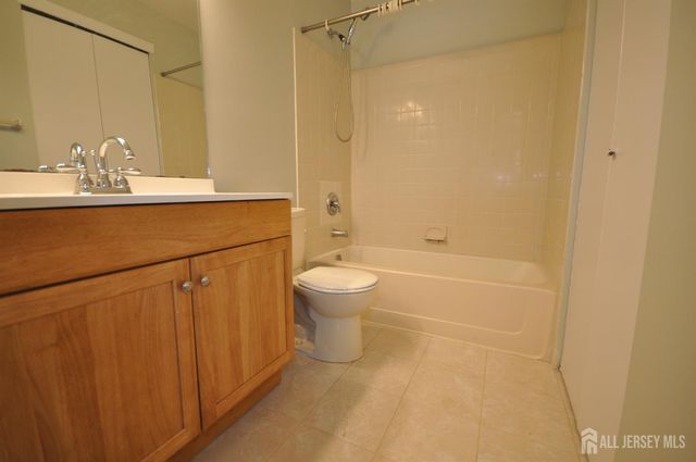 8020 tamarron Drive, Plainsboro, NJ 08536