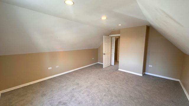 10710 S Green Bay Avenue, Chicago, IL 60617