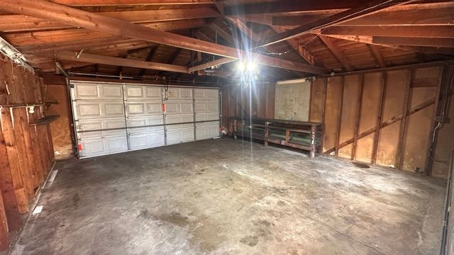 10710 S Green Bay Avenue, Chicago, IL 60617